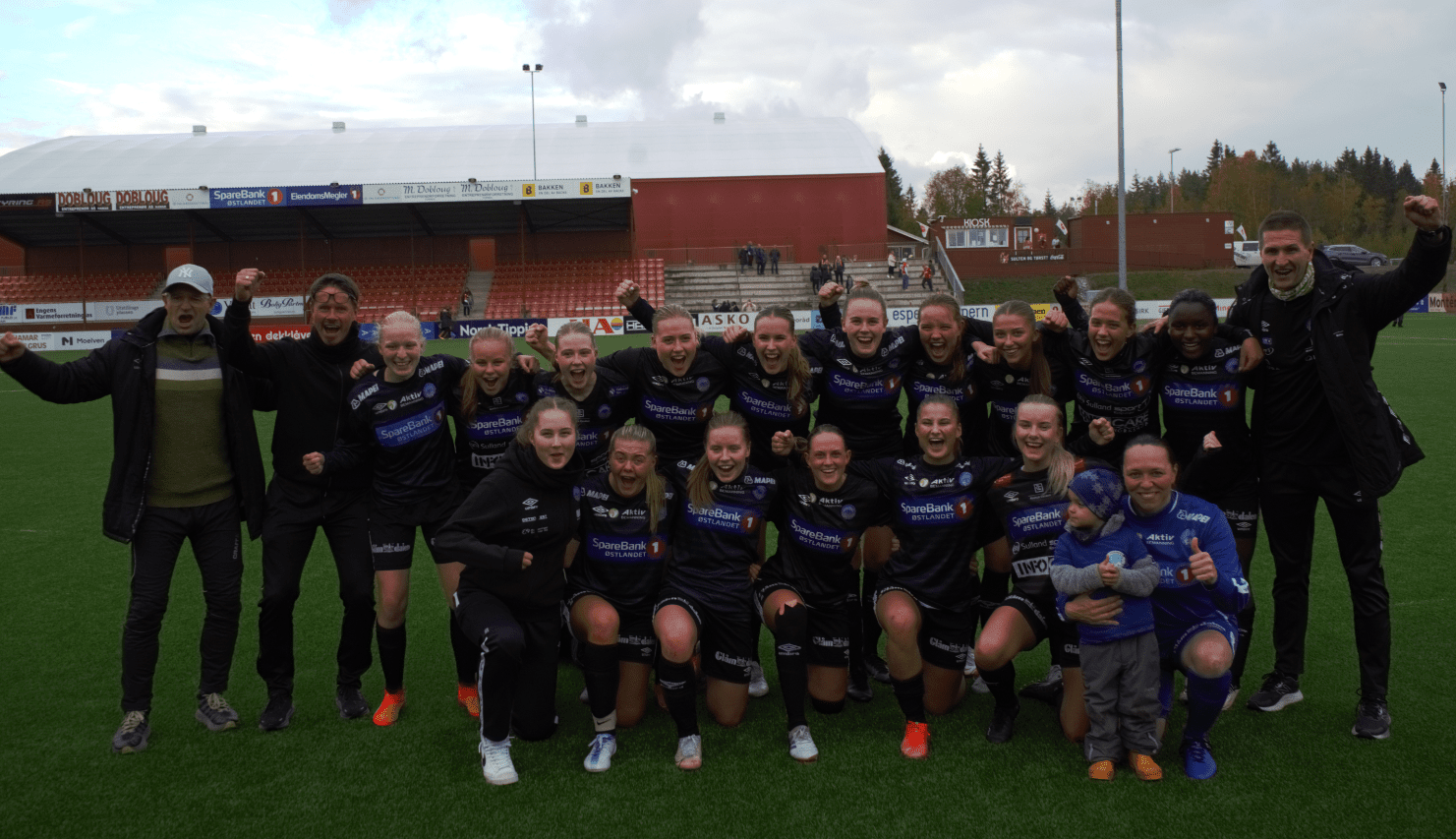 bildet viser Fornøyd gjeng etter seier på Fart