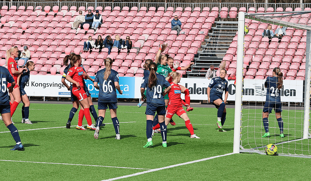 Situasjonsbilde fra kampen KIL - Røa